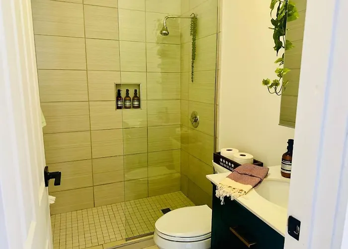 Cozy Casita By Jungle House Downtown & Short North Free Parking 5 800 Reviews Near Convention Center & Nationwide Arena & Ohio State Walk To High Street