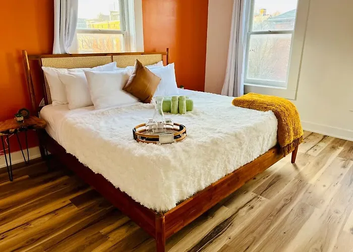 Сasa de vacaciones Cozy Casita By Jungle House Downtown & Short North Free Parking 5 800 Reviews Near Convention Center & Nationwide Arena & Ohio State Walk To High Street *